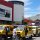 Tuck-Tuck vor dem Einkaufs-Zentrum