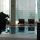 bei der Hotelrezeption schaue ich in den Swimmingpool im 53.Stock