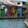 zu Fuss am Fluss unterwegs