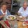 letztes Abendessen: Pizza + Salat auf dem Marktplatz