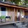 unser Bungalow mit Terrasse von aussen