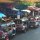 Tuktuks warten auf Kundschaft