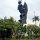 riesige Garuda-Statue