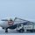 auf dem kleinen Flugplatz von Kajaani wird eine russische Charter-Maschine enteist