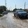 ein Wasserrohrbruch macht die Strasse bei Morant Bay beinahe unpassierbar