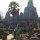 auf dem Platz vor dem Bayon