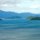 Insel-Landschaft in Meeresbucht