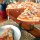 eine geteilte Pizza ist für uns ein ideales Mittagessen