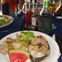 feiner frisch gefangener Fisch zum Abendessen
