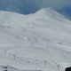 wunderschöne Schneehänge mit Skipisten