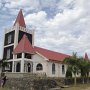 die Kirche von Ohonua, dem Hauptort der Insel Eua<br />					