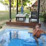 am Morgen ein Bad im privaten Whirl-Pool<br />					